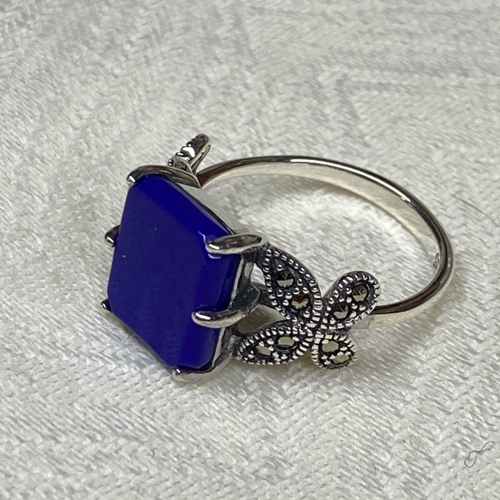 Sterling Silver Lapis Lazuli Ring with   Intricate Detailing
